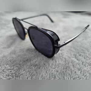 Classic Black Aviator Sunglasses
